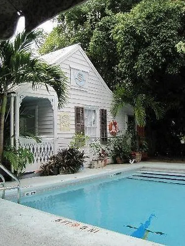 Blue Parrot Inn Key West